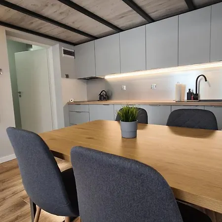 Antresola - Parkowe アパート *